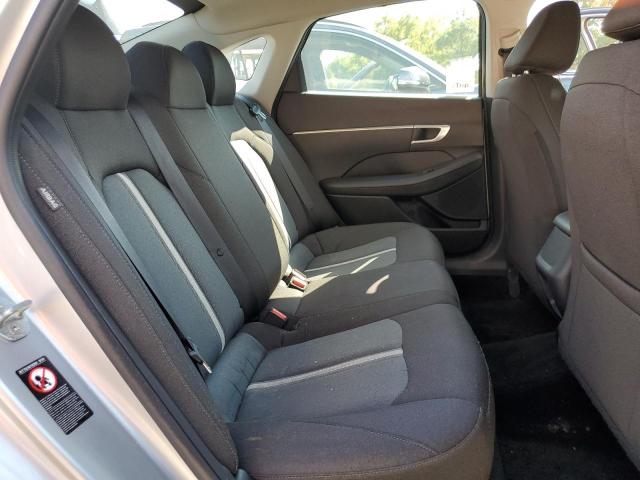 5NPEG4JA2MH125350 - 2021 HYUNDAI SONATA SE SILVER photo 10