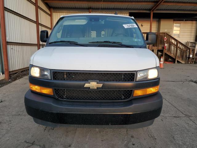 1GCWGAFPXM1309667 - 2021 CHEVROLET EXPRESS G2 WHITE photo 5