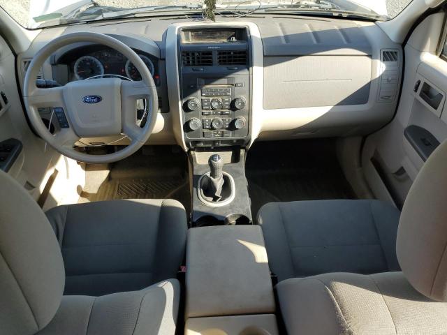 1FMCU02789KB86699 - 2009 FORD ESCAPE XLS BEIGE photo 8
