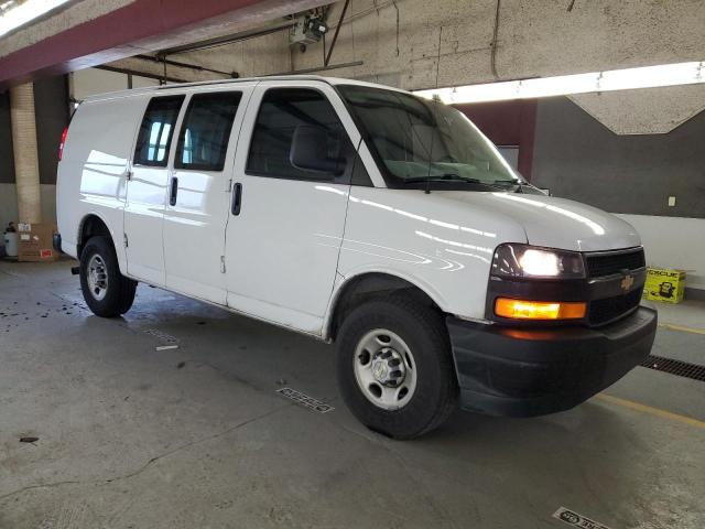 1GCWGAFP7N1241765 - 2022 CHEVROLET EXPRESS G2 WHITE photo 4