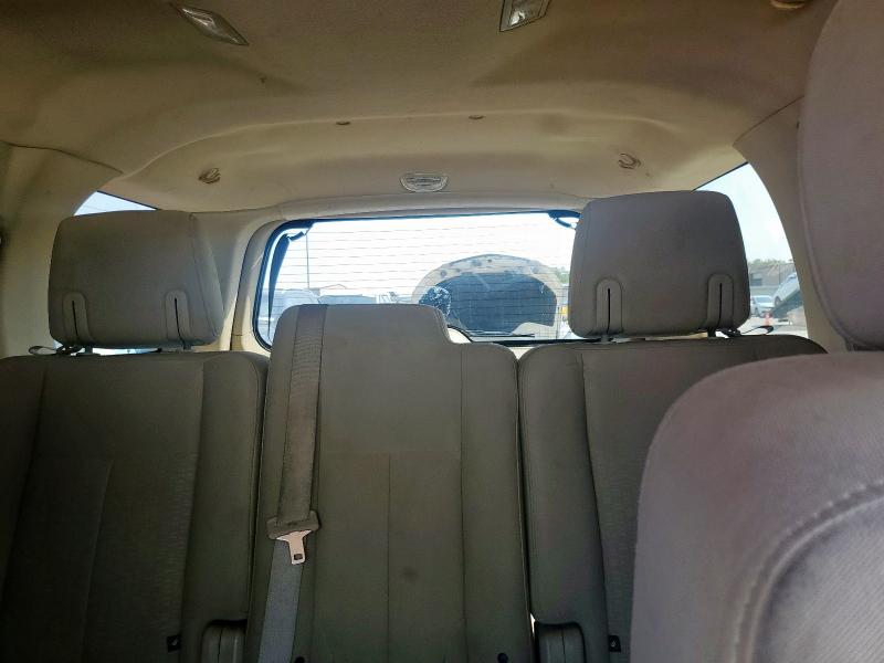 1FMFU15598LA10959 - 2008 FORD EXPEDITION XLT WHITE photo 10