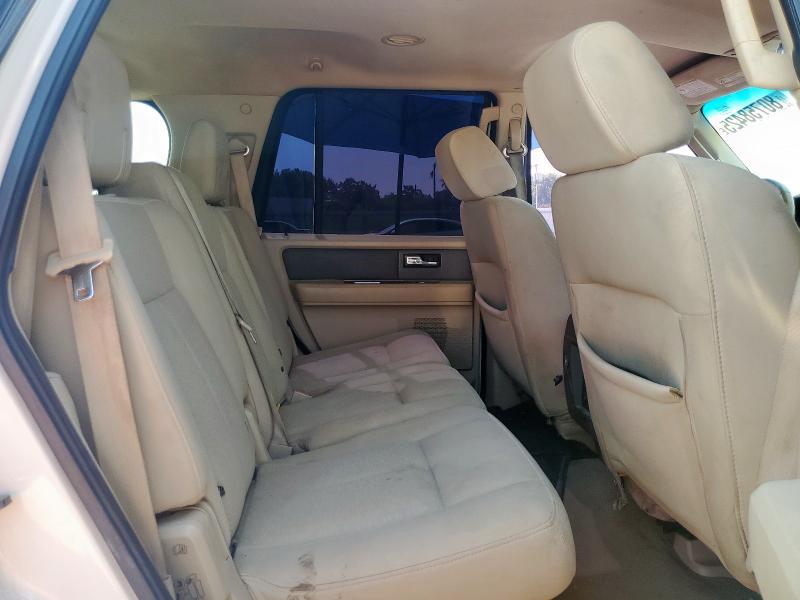 1FMFU15598LA10959 - 2008 FORD EXPEDITION XLT WHITE photo 11