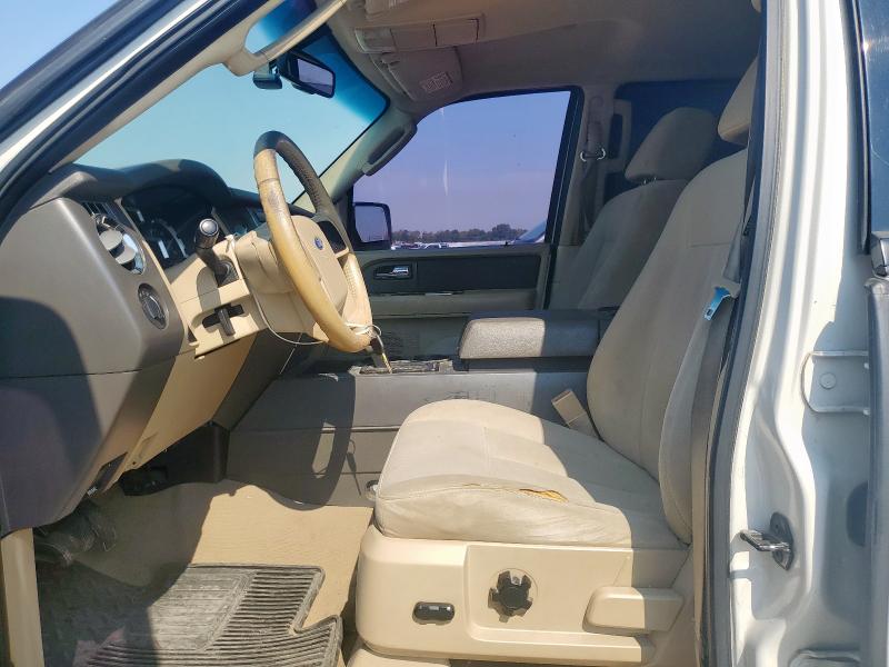 1FMFU15598LA10959 - 2008 FORD EXPEDITION XLT WHITE photo 7