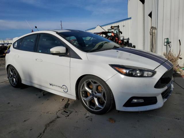 1FADP3L91FL232502 - 2015 FORD FOCUS ST WHITE photo 4