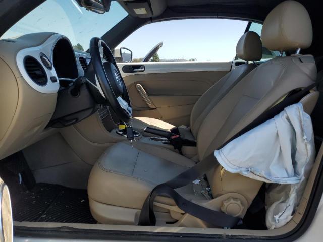 3VW5X7AT3DM817983 - 2013 VOLKSWAGEN BEETLE თეთრი ფოტო 7