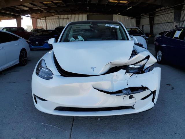 7SAYGDEE9PA138142 - 2023 TESLA MODEL Y 白色 照片 5