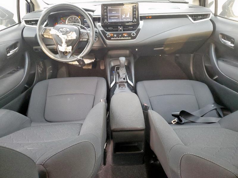 5YFVPMAE2MP212414 - 2021 TOYOTA COROLLA LE ლურჯი ფოტო 8