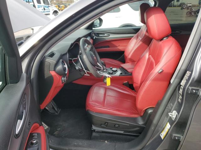 ZASFAKPN0J7B90144 - 2018 ALFA ROMEO STELVIO SPORT Grau Foto 7