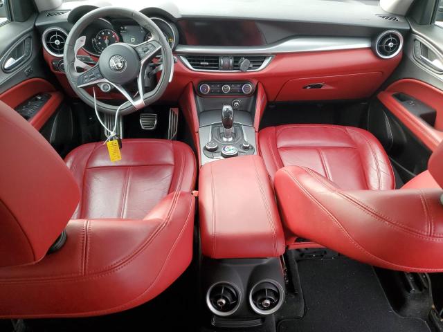 ZASFAKPN0J7B90144 - 2018 ALFA ROMEO STELVIO SPORT Grau Foto 8