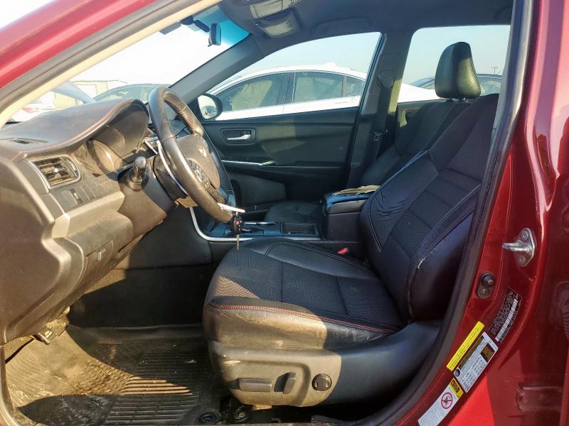 4T1BF1FK4HU703798 - 2017 TOYOTA CAMRY LE 红色 照片 7