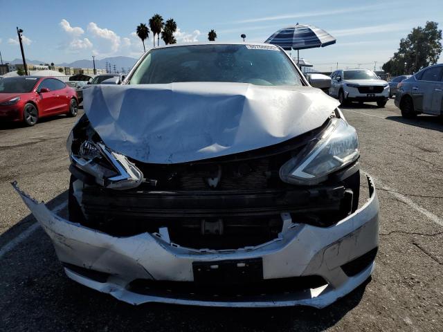 3N1AB7APXJY239004 - 2018 NISSAN SENTRA S ვერცხლისფერი ფოტო 5