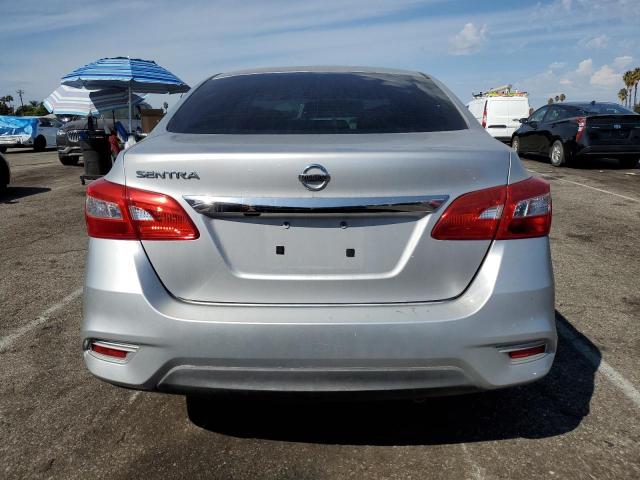 3N1AB7APXJY239004 - 2018 NISSAN SENTRA S ვერცხლისფერი ფოტო 6