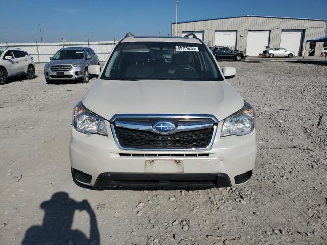 JF2SJADC3FH826062 - 2015 SUBARU FORESTER 2.5I PREMIUM WHITE photo 5