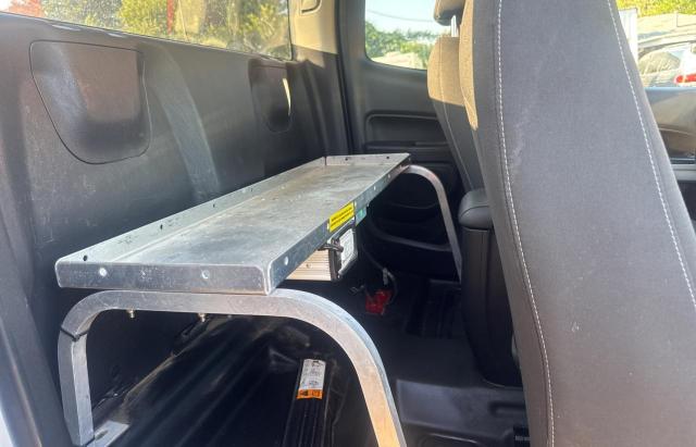 1GCHTCEA1N1217314 - 2022 CHEVROLET COLORADO LT WHITE photo 6