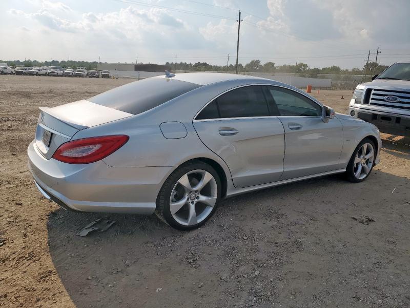 WDDLJ7DB6CA027268 - 2012 MERCEDES-BENZ CLS 550 SILVER photo 3