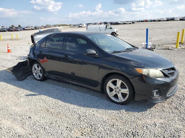 5YFBU4EE6DP098682 - 2013 TOYOTA COROLLA BASE أسود صورة 4