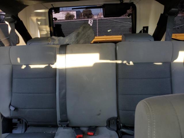 1J4BA5H13AL107196 - 2010 JEEP WRANGLER UNLIMITED SAHARA 银色 照片 10