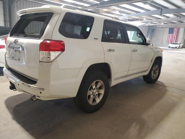 JTEBU5JR4A5007637 - 2010 TOYT 4RUNNER SR5 თეთრი ფოტო 3