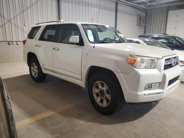 JTEBU5JR4A5007637 - 2010 TOYT 4RUNNER SR5 თეთრი ფოტო 4