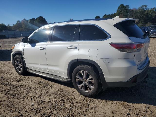 5TDKKRFH5FS116529 - 2015 TOYOTA HIGHLANDER XLE WHITE photo 2