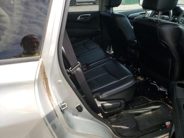 5N1DR2MM4JC623620 - 2018 NISS PATHFINDER S Argent photo 10