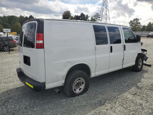 1GCWGAFGXJ1198775 - 2018 CHEVROLET EXPRESS G2 Белый фото 3