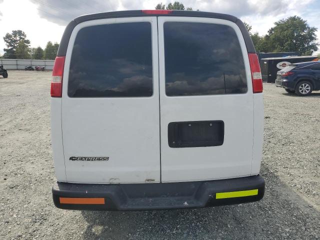 1GCWGAFGXJ1198775 - 2018 CHEVROLET EXPRESS G2 Белый фото 6