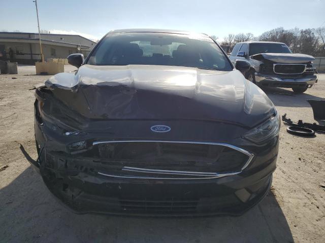 3FA6P0H79JR265109 - 2018 FORD FUSION SE BLACK photo 5