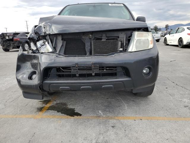 5N1AR1NN8BC616210 - 2011 NISSAN PATHFINDER S 黑色 照片 5