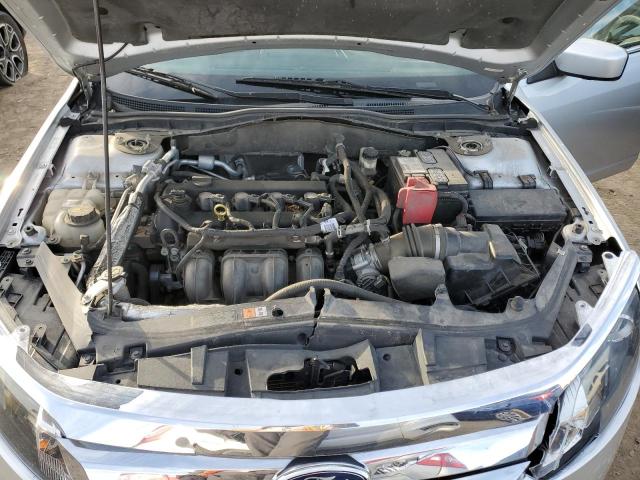 3FAHP0HA8BR137983 - 2011 FORD FUSION SE SILVER photo 11