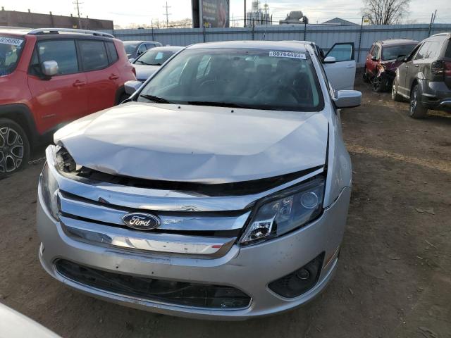 3FAHP0HA8BR137983 - 2011 FORD FUSION SE SILVER photo 5