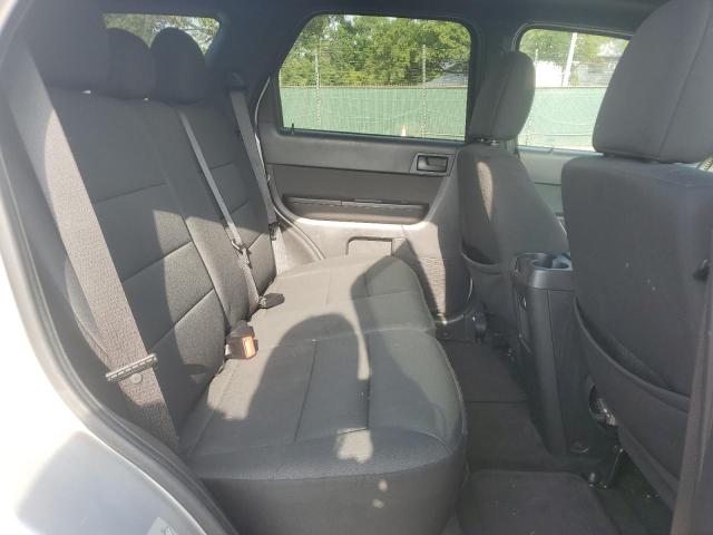 1FMCU9DG8BKA31027 - 2011 FORD ESCAPE XLT 银色 照片 10