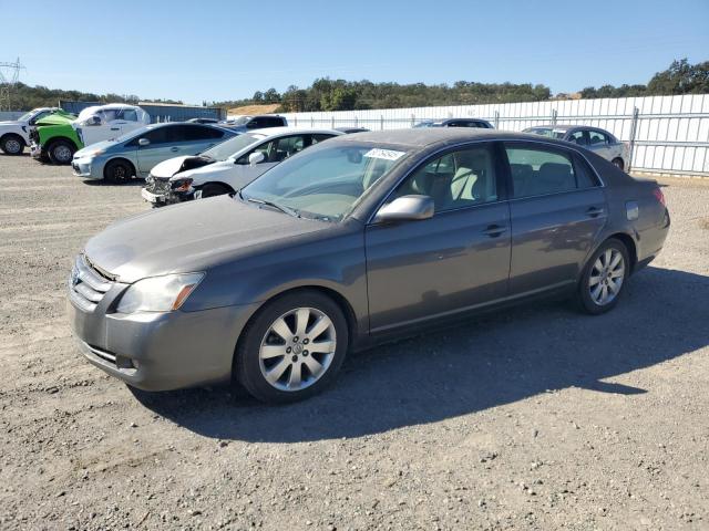 2006 TOYOTA AVALON XL, 