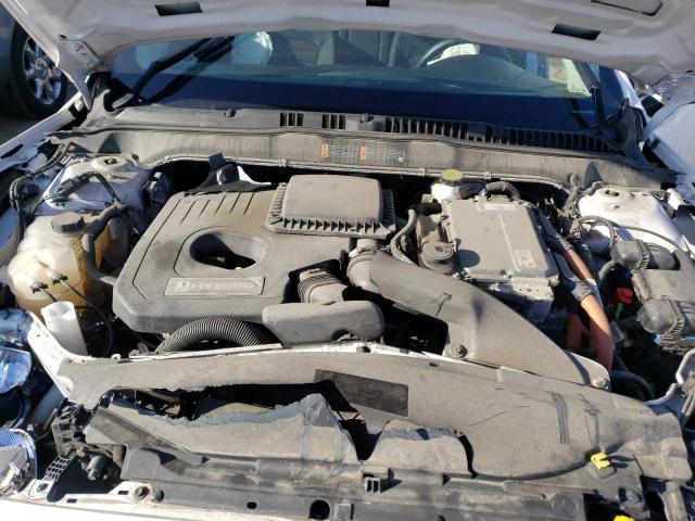 3FA6P0LUXKR164577 - 2019 FORD FUSION SE WHITE photo 11