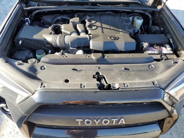 JTEEU5JR2N5269305 - 2022 TOYOTA 4RUNNER SR5 BLACK photo 11