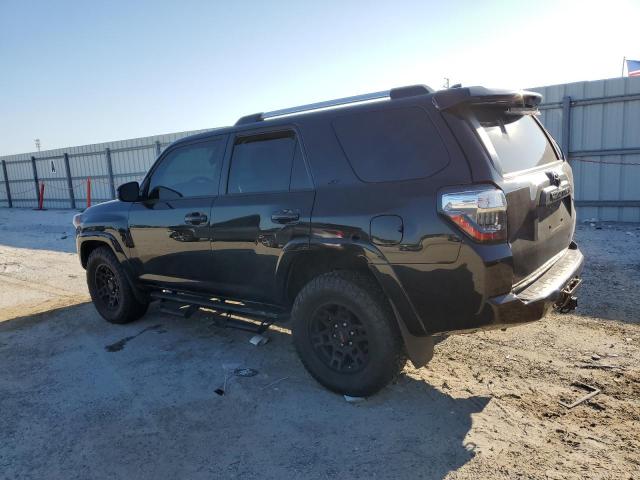 JTEEU5JR2N5269305 - 2022 TOYOTA 4RUNNER SR5 BLACK photo 2