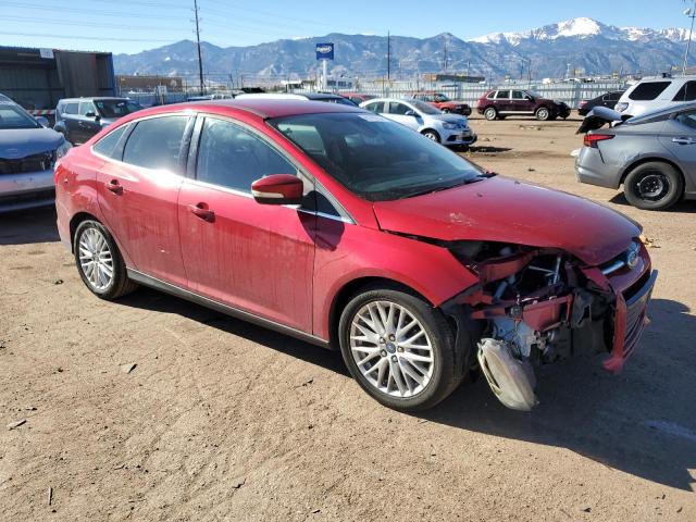 1FAHP3H26CL476882 - 2012 FORD FOCUS SEL RED photo 4