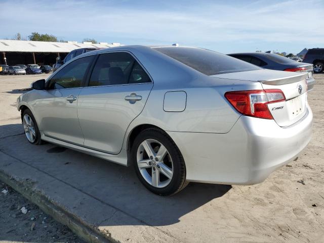 4T1BF1FK9DU206952 - 2013 TOYOTA CAMRY L SILVER photo 2