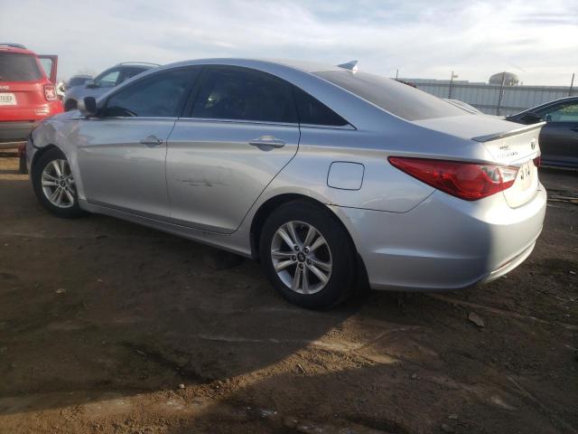 5NPEB4AC2DH595605 - 2013 HYUNDAI SONATA GLS SILVER photo 2