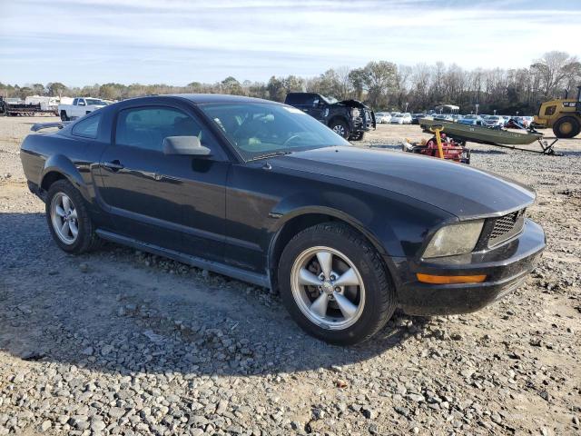 1ZVFT80N655169300 - 2005 FORD MUSTANG BLACK photo 4