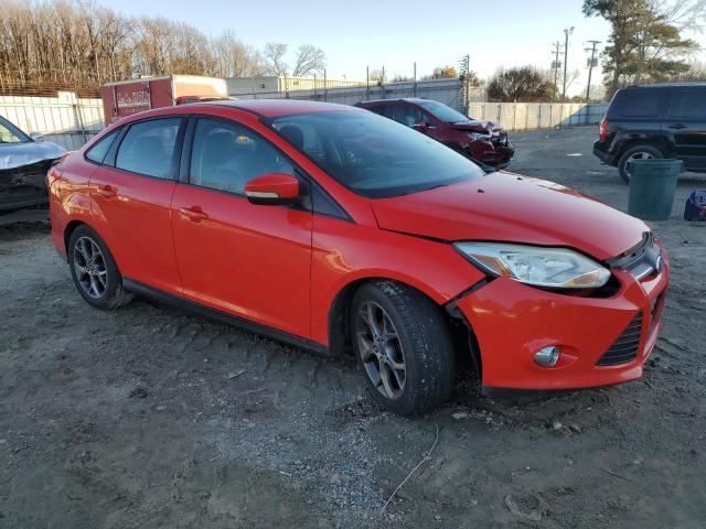 1FADP3F21DL252745 - 2013 FORD FOCUS SE RED photo 4