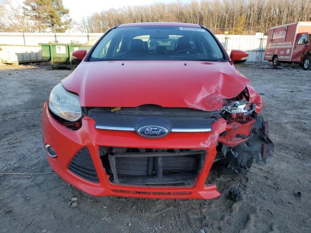 1FADP3F21DL252745 - 2013 FORD FOCUS SE RED photo 5