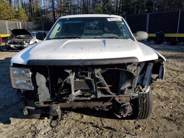 1GTEK19C27Z526798 - 2007 GMC NEW SIERRA K1500 WHITE photo 5