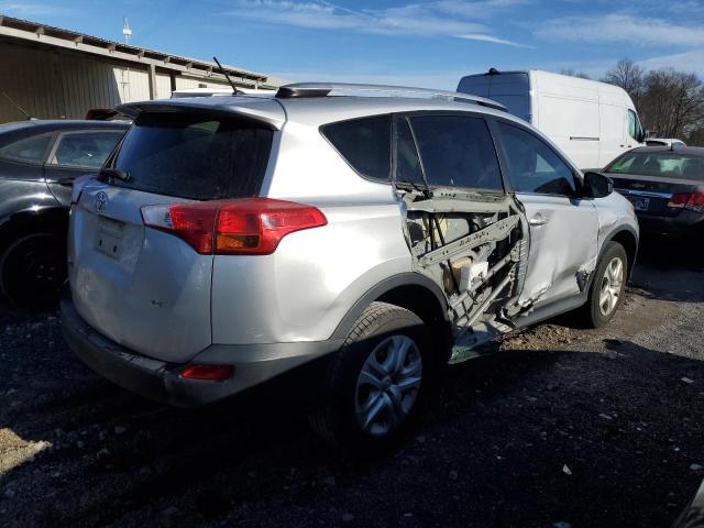 JTMZFREV0FD050588 - 2015 TOYOTA RAV4 LE SILVER photo 3