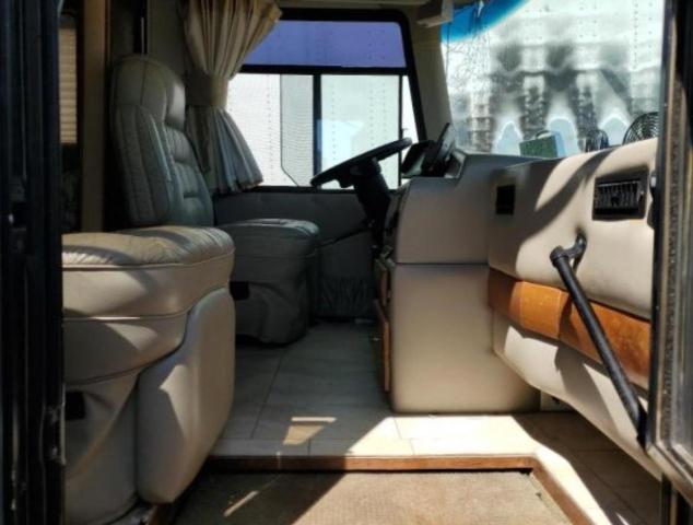 1RF120512Y2010067 - 2000 ROADMASTER RAIL DYANASTER BEIGE photo 5