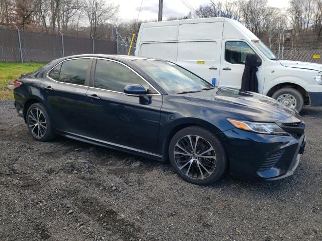 4T1B11HK5JU626831 - 2018 TOYOTA CAMRY L BLUE photo 4