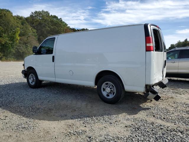 1GCWGAFG3K1319194 - 2019 CHEVROLET EXPRESS G2 WHITE photo 2