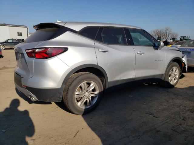 3GNKBBRA5KS567513 - 2019 CHEVROLET BLAZER 1LT SILVER photo 3