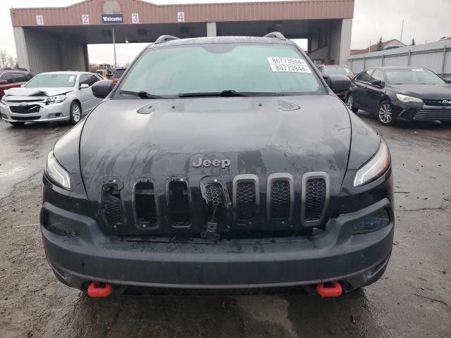 1C4PJMBB5HW513061 - 2017 JEEP CHEROKEE TRAILHAWK BLACK photo 5