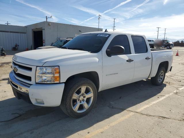 3GCPCSE0XBG388704 - 2011 CHEVROLET silverado C1500 LT WHITE photo 1